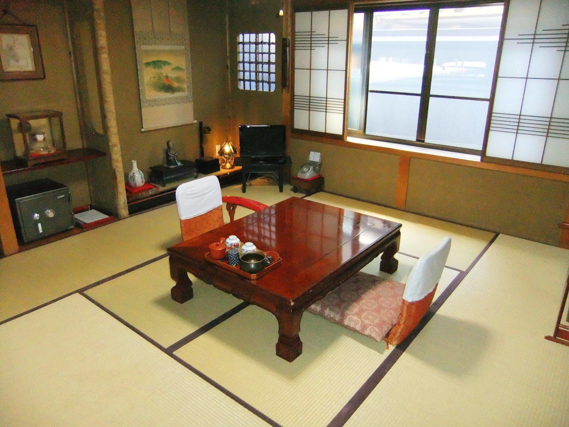 Sumiyoshi Ryokan Такаяма Экстерьер фото